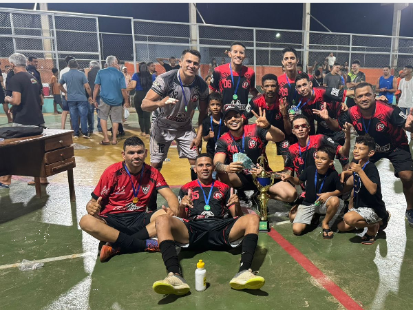 Prefeitura premia finalistas do Campeonato Municipal do Trabalhador de Futsal 2024